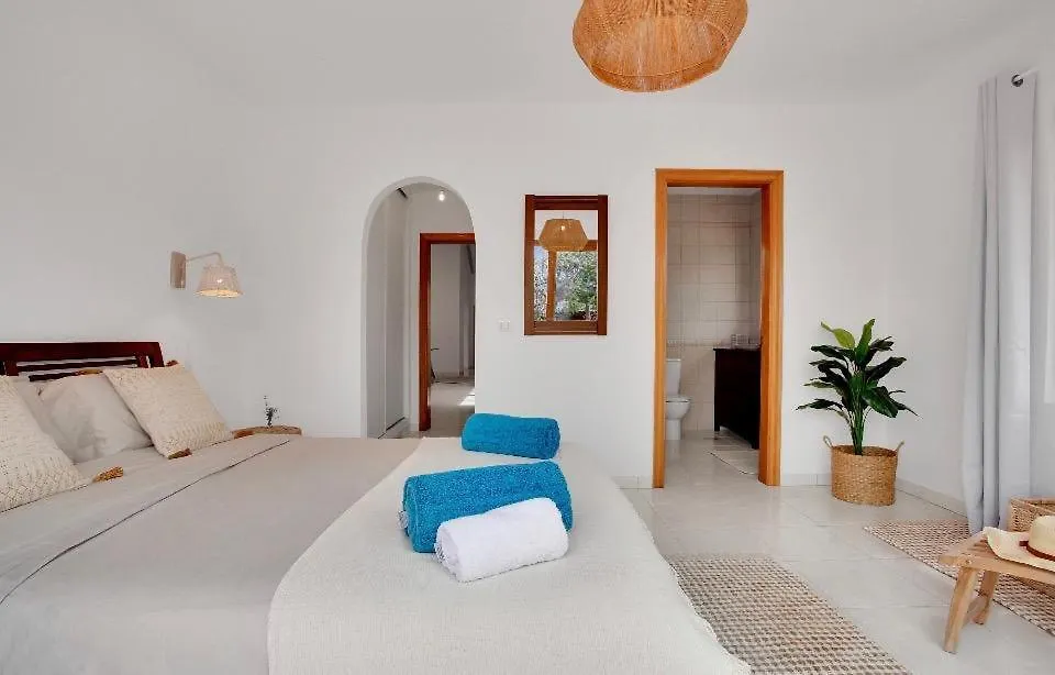 Villa Amrita La Oliva 0*,